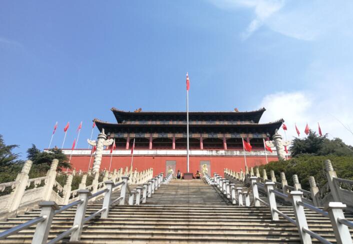 蓝狮注册与华西世界公园达成智慧景区合作方案